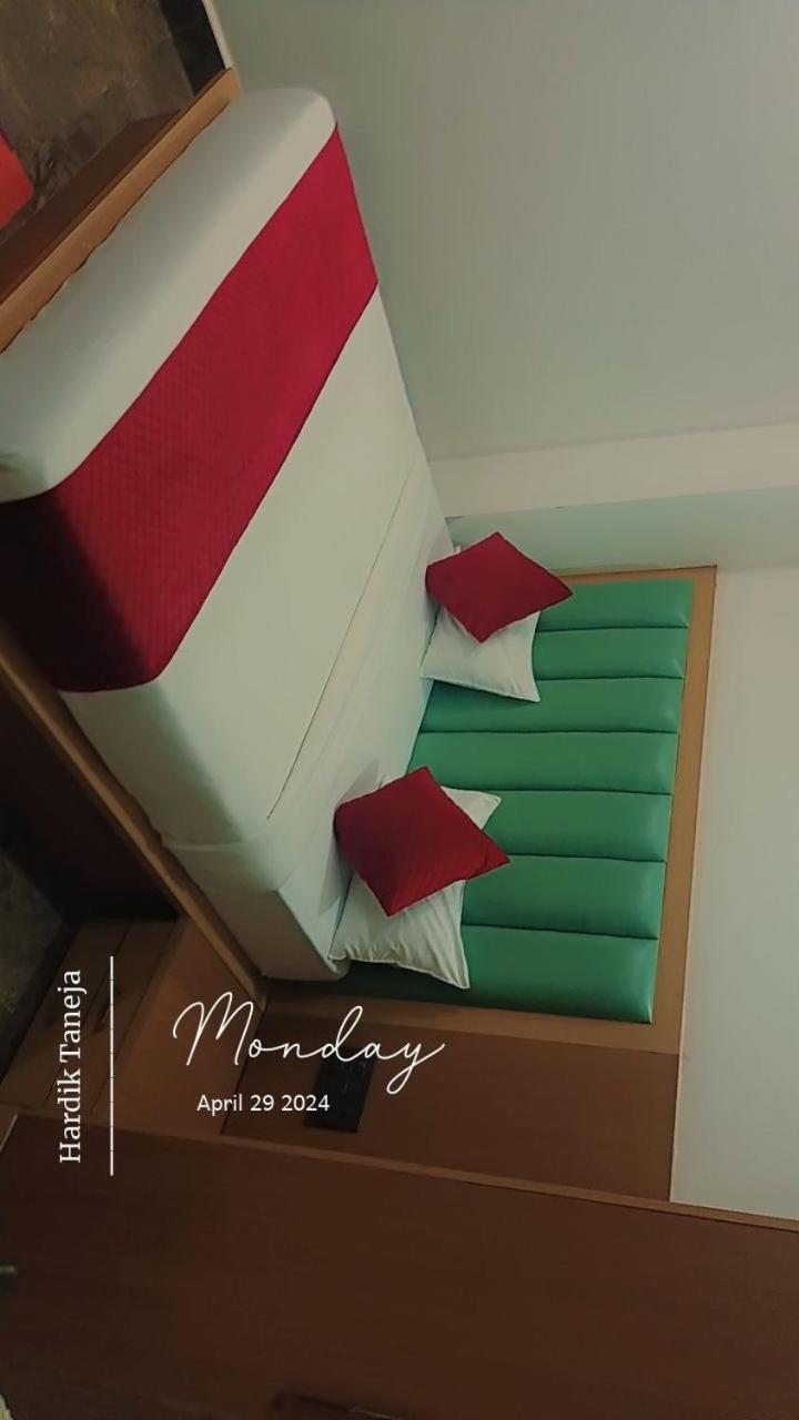 Hotel Whitehouse Ac Family Room Agra  Eksteriør bilde