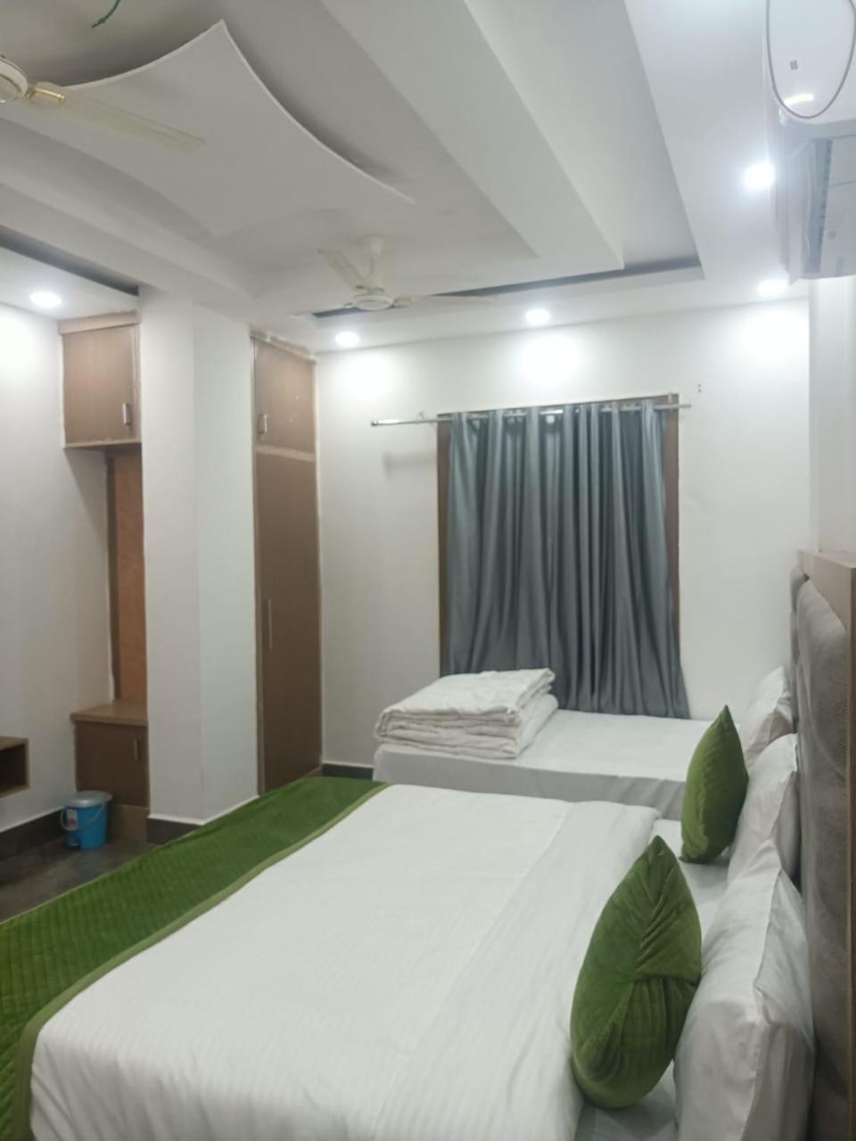 Hotel Whitehouse Ac Family Room Agra  Eksteriør bilde